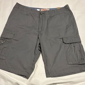 G&M Rugged & Washed Out ~ Men’s 34 Gray Cargo Shorts